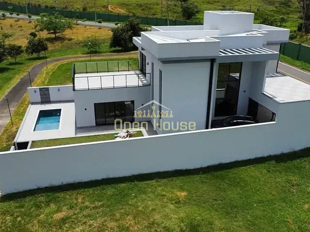 Casa com 419m² 3 quartos e 4 banheiros, à venda, no bairro Parque Ipiranga em Resende