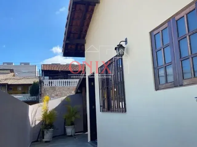 Casa com 187m² 3 quartos e 2 banheiros, à venda, no bairro Vila Suissa em Mogi das Cruzes