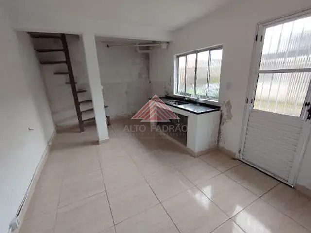 Casa com 365m² 3 quartos e 2 banheiros, à venda, no bairro Parque das Américas em Mauá