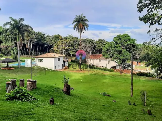 Casa com 9200m² 4 quartos e 3 banheiros, à venda, no bairro Condomínio Nossa Fazenda em Não informado
