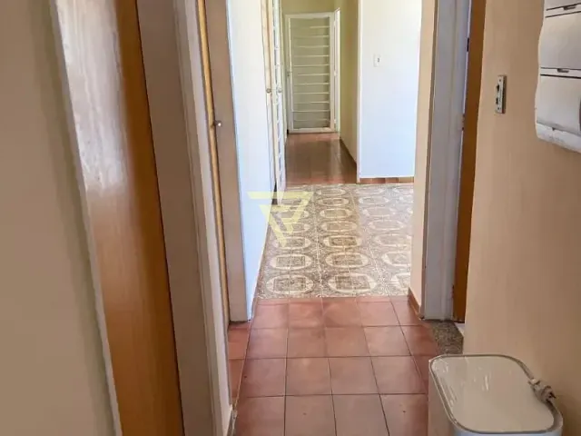 Casa com 250m² 5 quartos e 3 banheiros, à venda, no bairro Independência em Ribeirão Preto