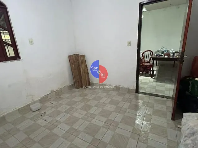 Casa 2 quartos e 1 banheiro, à venda, no bairro Praia de Olaria (Guia de Pacobaíba) em Magé