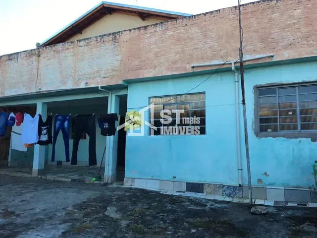 Casa com 816m² 2 quartos e 1 banheiro, à venda, no bairro Vila Camargo em Andradas