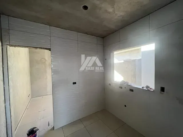 Casa com 90m² 2 quartos e 1 banheiro, à venda, no bairro Dona Marly em Ponta Grossa