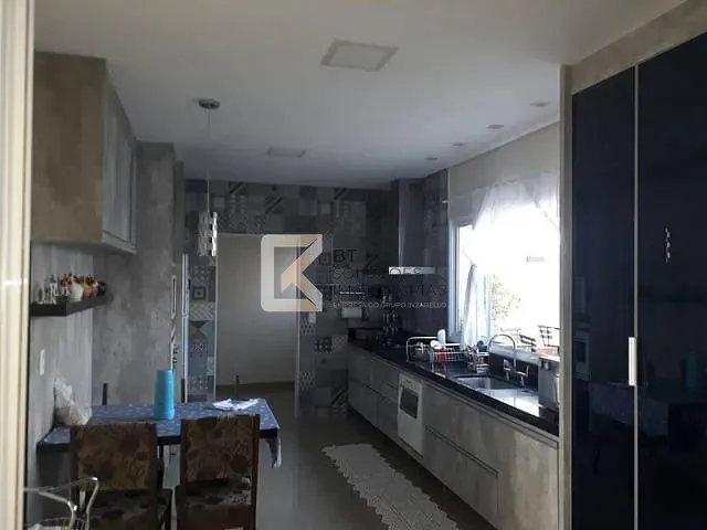 Casa com 360m² 4 quartos e 5 banheiros, à venda, no bairro Jardim Residencial Dona Lucilla em Indaiatuba