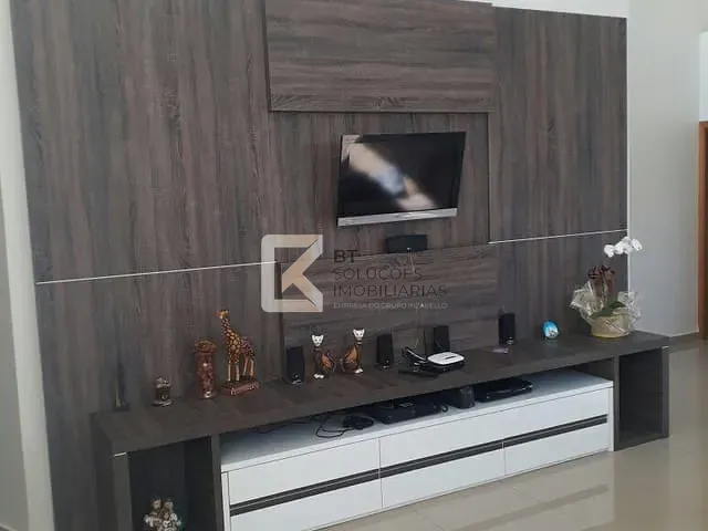 Casa com 360m² 4 quartos e 5 banheiros, à venda, no bairro Jardim Residencial Dona Lucilla em Indaiatuba