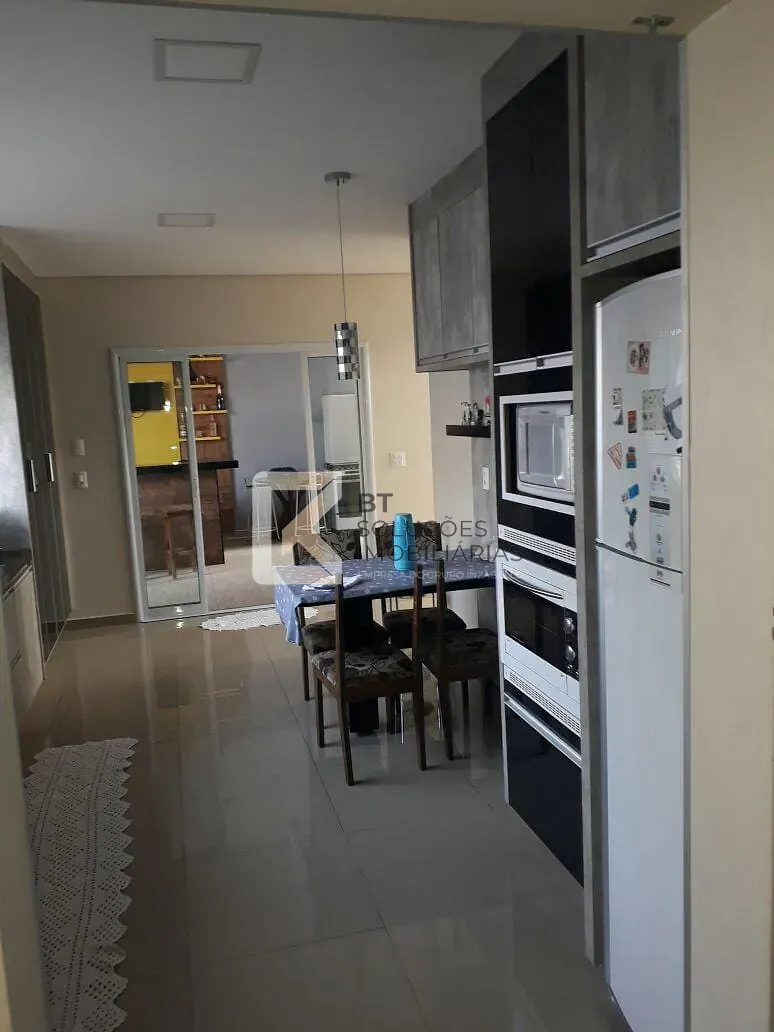 Casa, 4 quartos, 214 m² - Foto 6