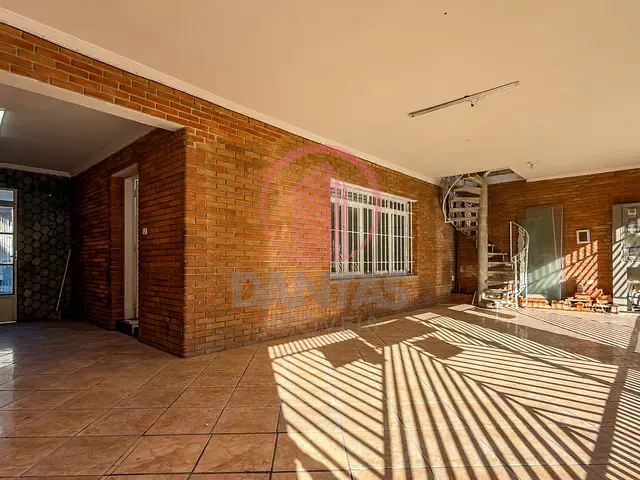 Casa com 270m² 3 quartos e 2 banheiros, à venda, no bairro Bela Vista em Osasco