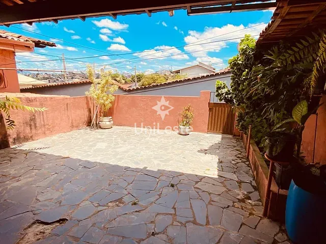 Casa 10 quartos e 7 banheiros, à venda, no bairro Nova Vista em Sabará