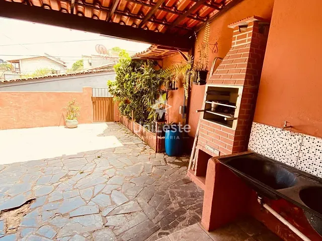 Casa 10 quartos e 7 banheiros, à venda, no bairro Nova Vista em Sabará