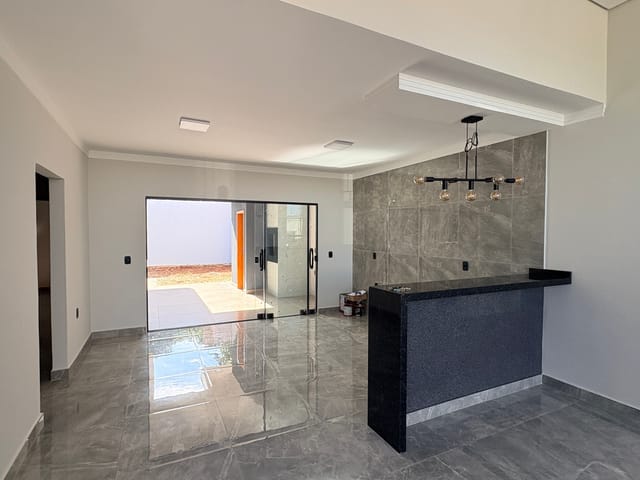 Foto do Casa - Excelente Casa Nova no Centro de Rolândia – Conforto, Modernidade e Excelente Localização. | Imobiliária Casa Grande - Rolândia
