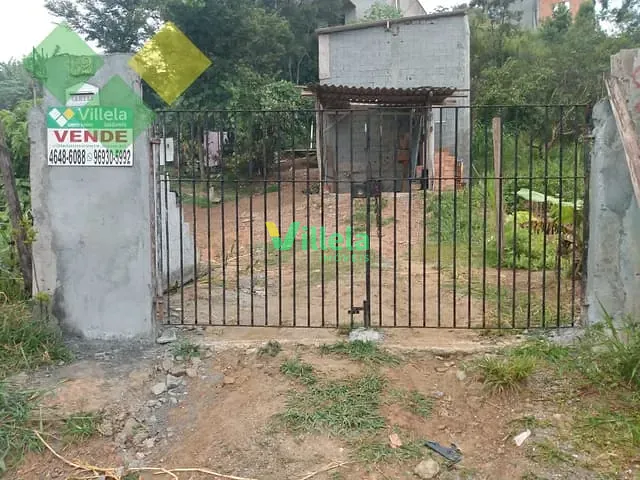 Casa à venda, no bairro Jardim Piatã B em Mogi das Cruzes