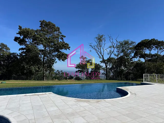 Casa com 200m² 3 quartos e 3 banheiros, à venda, no bairro Chapada dos Guimãres em Chapada dos Guimarães