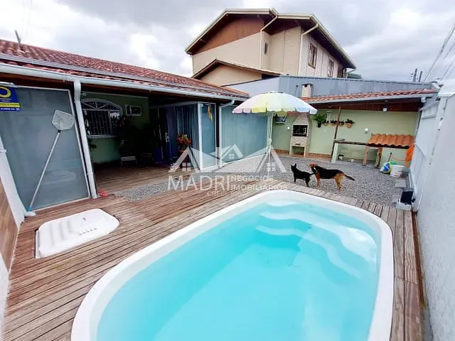 Casa com 169m² 2 quartos e 1 banheiro, à venda, no bairro Aririú em Palhoça