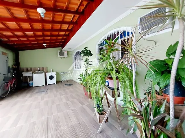 Casa com 169m² 2 quartos e 1 banheiro, à venda, no bairro Aririú em Palhoça