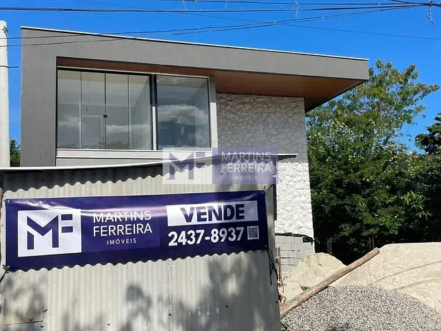 Casa com 303m² 4 quartos e 5 banheiros, à venda, no bairro Guaratiba em Rio de Janeiro