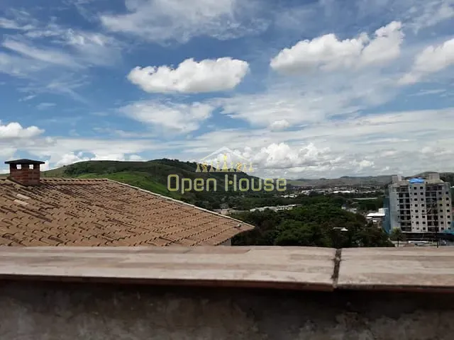 Casa com 98m² 2 quartos e 2 banheiros, à venda, no bairro Retiro em Volta Redonda