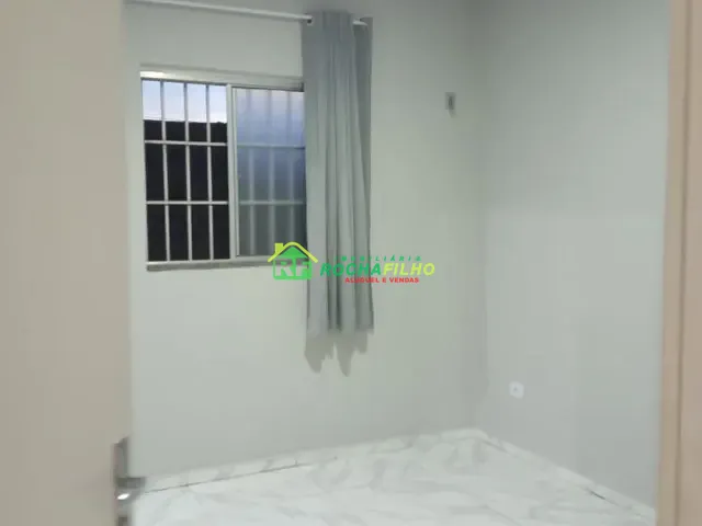 Casa com 225m² 3 quartos e 2 banheiros, para alugar, no bairro São Sebastião em Altos