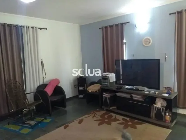 Casa com 548m² 3 quartos e 1 banheiro, à venda, no bairro Parque dos Pomares em Campinas