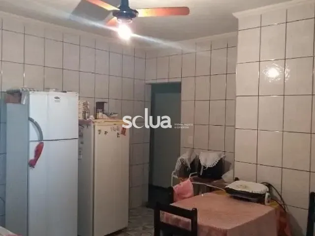 Casa com 548m² 3 quartos e 1 banheiro, à venda, no bairro Parque dos Pomares em Campinas