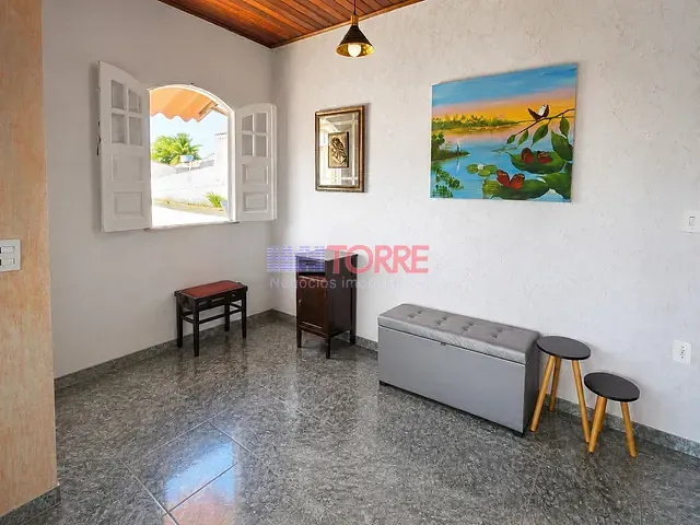 Casa com 336m² 7 quartos e 3 banheiros, à venda, no bairro Hernani Sá em Ilhéus