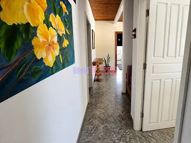 Casa com 336m² 7 quartos e 3 banheiros, à venda, no bairro Hernani Sá em Ilhéus