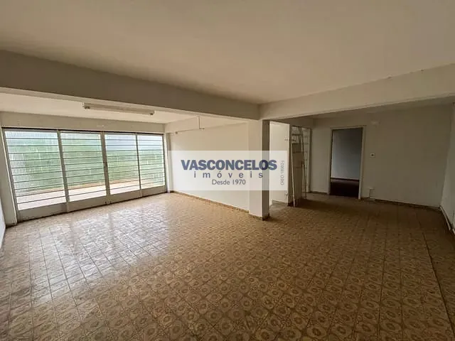 Casa com 287m² 4 quartos e 2 banheiros, à venda, no bairro Jardim Bela Vista em São José dos Campos