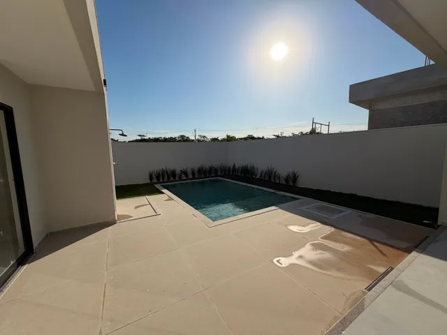 Casa com 464m² 4 quartos e 4 banheiros, à venda, no bairro Loteamento Extensao Do Serrama em Rio das Ostras