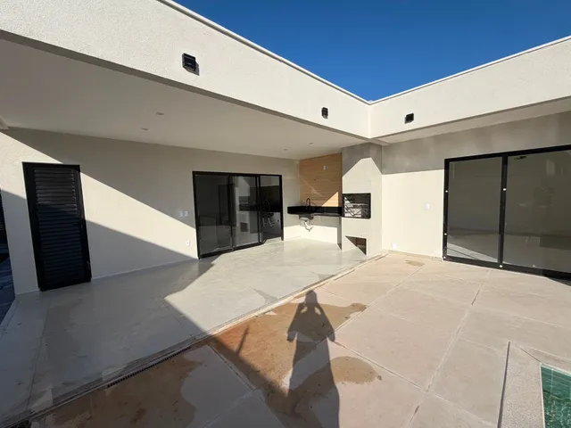 Casa com 464m² 4 quartos e 4 banheiros, à venda, no bairro Loteamento Extensao Do Serrama em Rio das Ostras