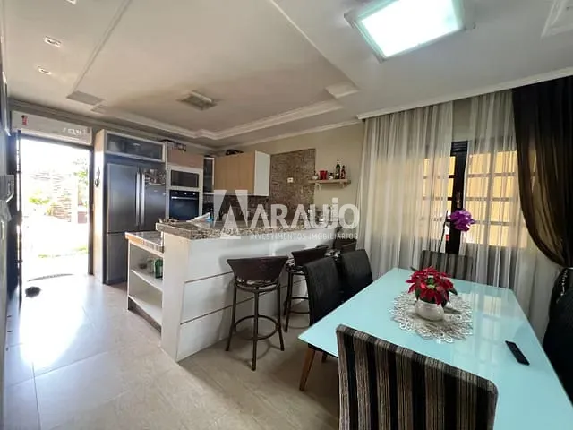 Casa com 276m² 2 quartos e 2 banheiros, à venda, no bairro Cordeiros em Itajaí