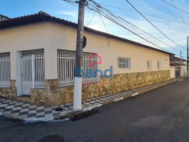 Casa com 289m² 3 quartos e 3 banheiros, à venda, no bairro Centro em Porto Feliz