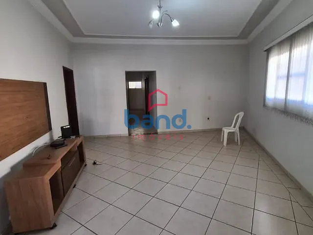 Casa com 289m² 3 quartos e 3 banheiros, à venda, no bairro Centro em Porto Feliz