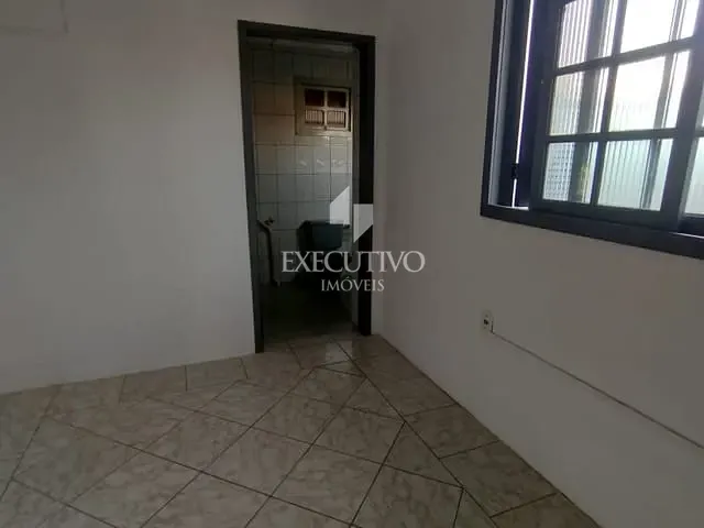 Casa 2 quartos e 1 banheiro, à venda, no bairro Centro em Arroio do Meio