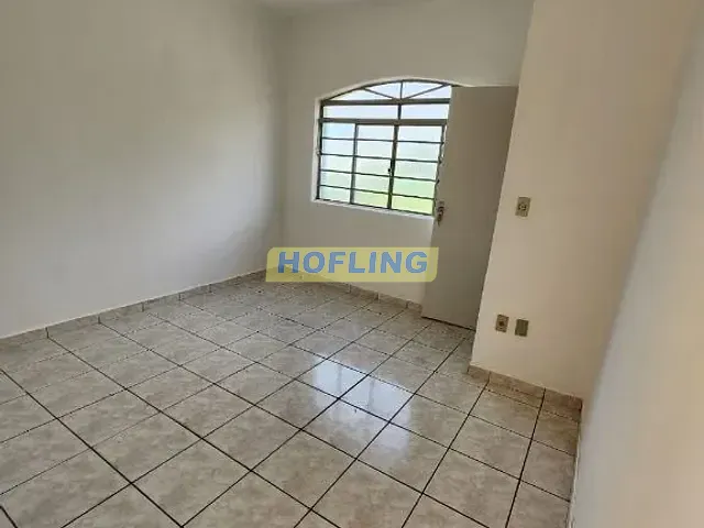 Casa com 70m² 2 quartos e 2 banheiros, para alugar, no bairro Vila Indaiá em Rio Claro