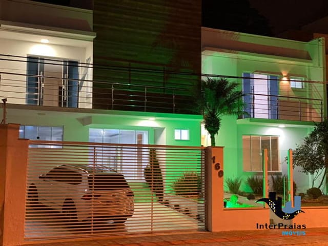 Casa com 350m², à venda, no bairro Ressacada em Itajaí