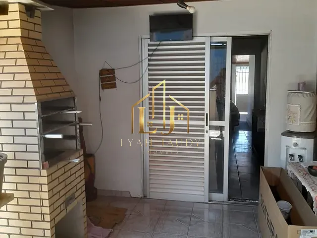 Casa com 250m² 3 quartos e 3 banheiros, à venda, no bairro CPA 4 em Cuiabá