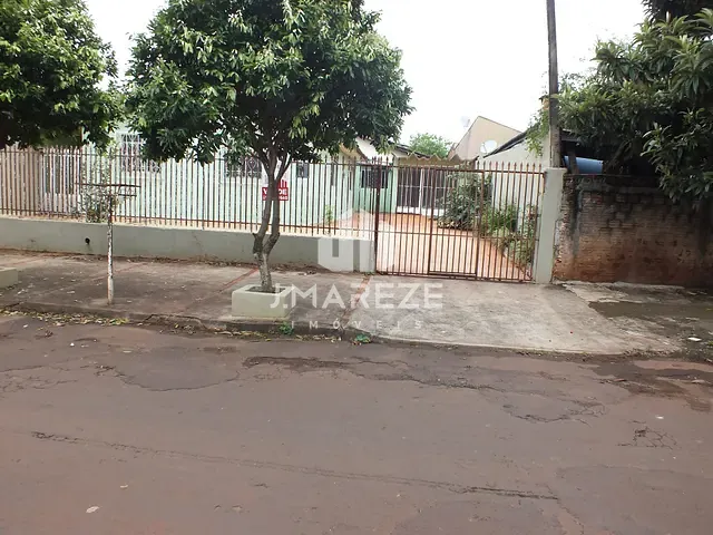 Casa 3 quartos e 2 banheiros, à venda, no bairro Vila Shangri-La em Apucarana