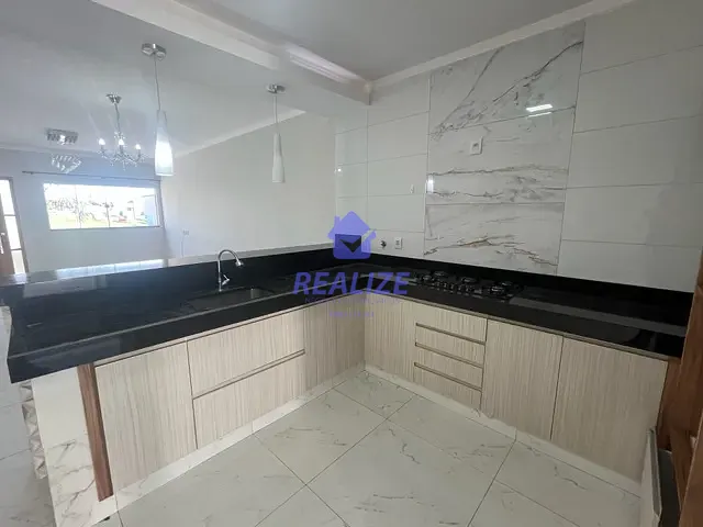 Casa com 250m² 3 quartos e 4 banheiros, à venda, no bairro Lívia III em Botucatu