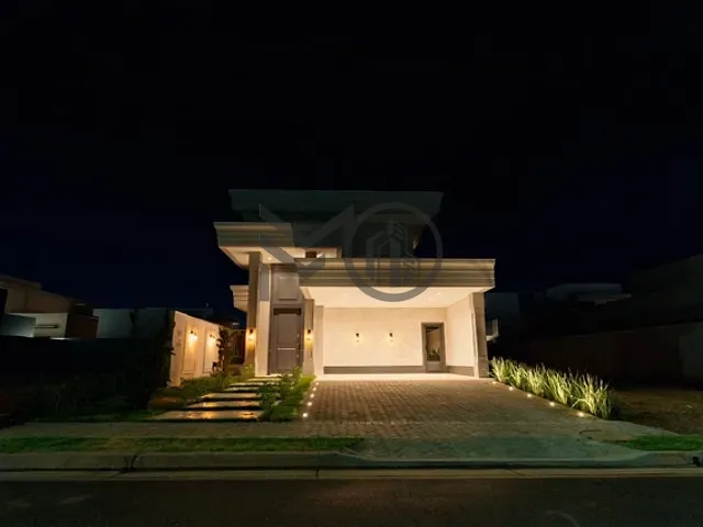 Casa com 300m² 4 quartos e 5 banheiros, à venda, no bairro Morada dos Nobres em Cuiabá