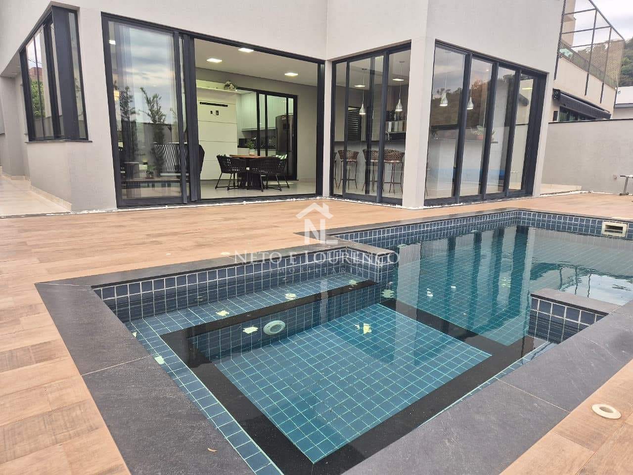 Casa, 4 quartos, 280 m² - Foto 3