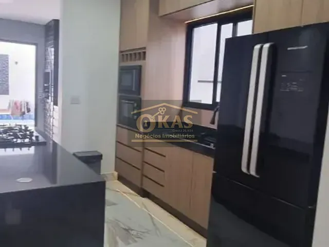 Casa com 321m² 3 quartos e 5 banheiros, à venda, no bairro Jardim Aeroporto II em Mogi das Cruzes