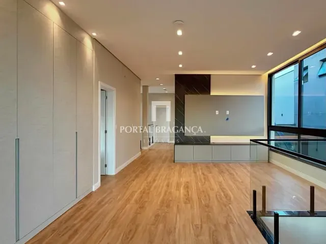 Casa com 496m² 4 quartos e 6 banheiros, à venda, no bairro Condomínio Vale das Águas em Bragança Paulista
