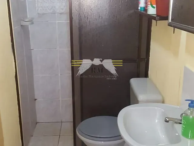 Casa com 330m² 3 quartos e 1 banheiro, à venda, no bairro Santa Cruz em Itanhaém