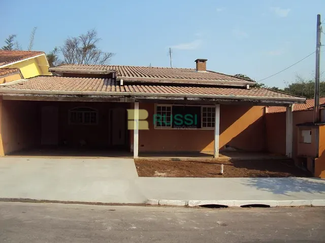 Casa com 327m² 3 quartos e 3 banheiros, à venda, no bairro Urbanova em São José dos Campos