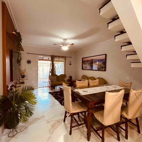 Casa 4 quartos e 4 banheiros, à venda, no bairro Peró em Cabo Frio