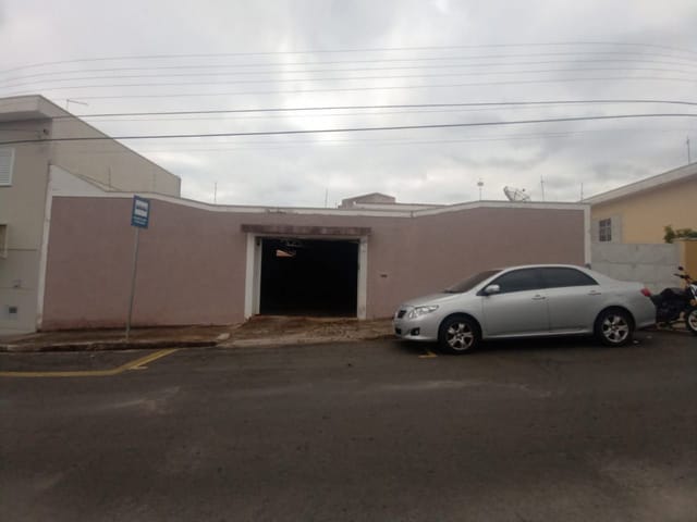 Casa com 600m² 3 quartos e 1 banheiro, à venda, no bairro Jardim Santo Andre em São João da Boa Vista