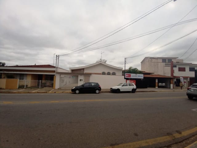 Casa com 600m² 3 quartos e 1 banheiro, à venda, no bairro Jardim Santo Andre em São João da Boa Vista