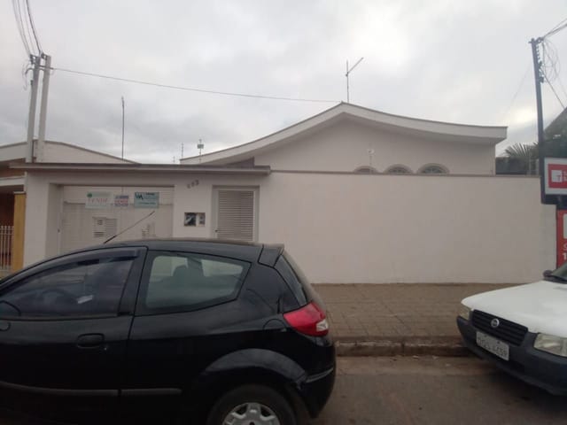 Casa com 600m² 3 quartos e 1 banheiro, à venda, no bairro Jardim Santo Andre em São João da Boa Vista