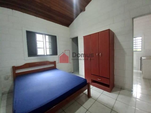 Casa para alugar, no bairro Jardim Cristina em Pindamonhangaba