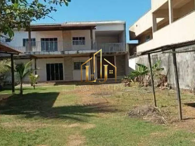 Sobrado com 555m² 3 quartos e 4 banheiros, à venda, no bairro MIRAFLORES em Chapada dos Guimarães